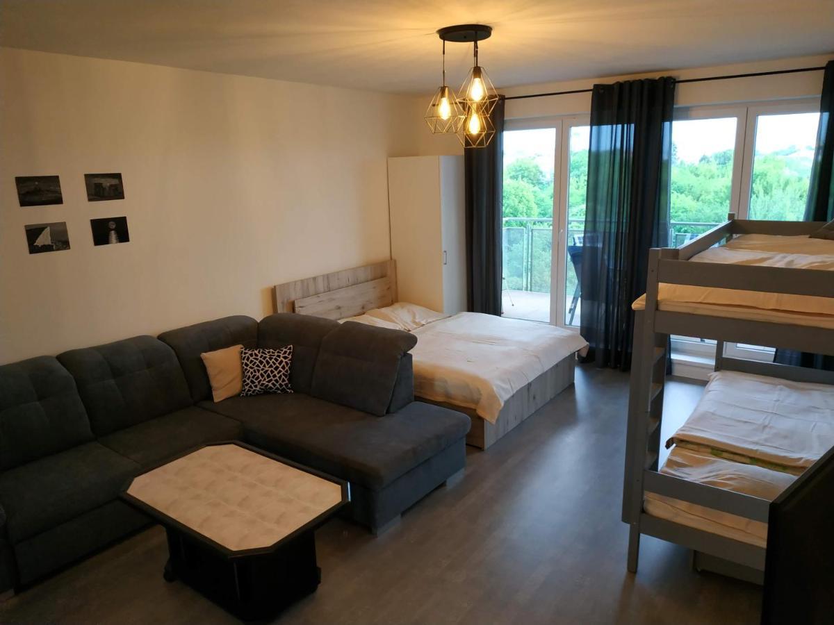Apartman One To One Sturovo Exterior photo