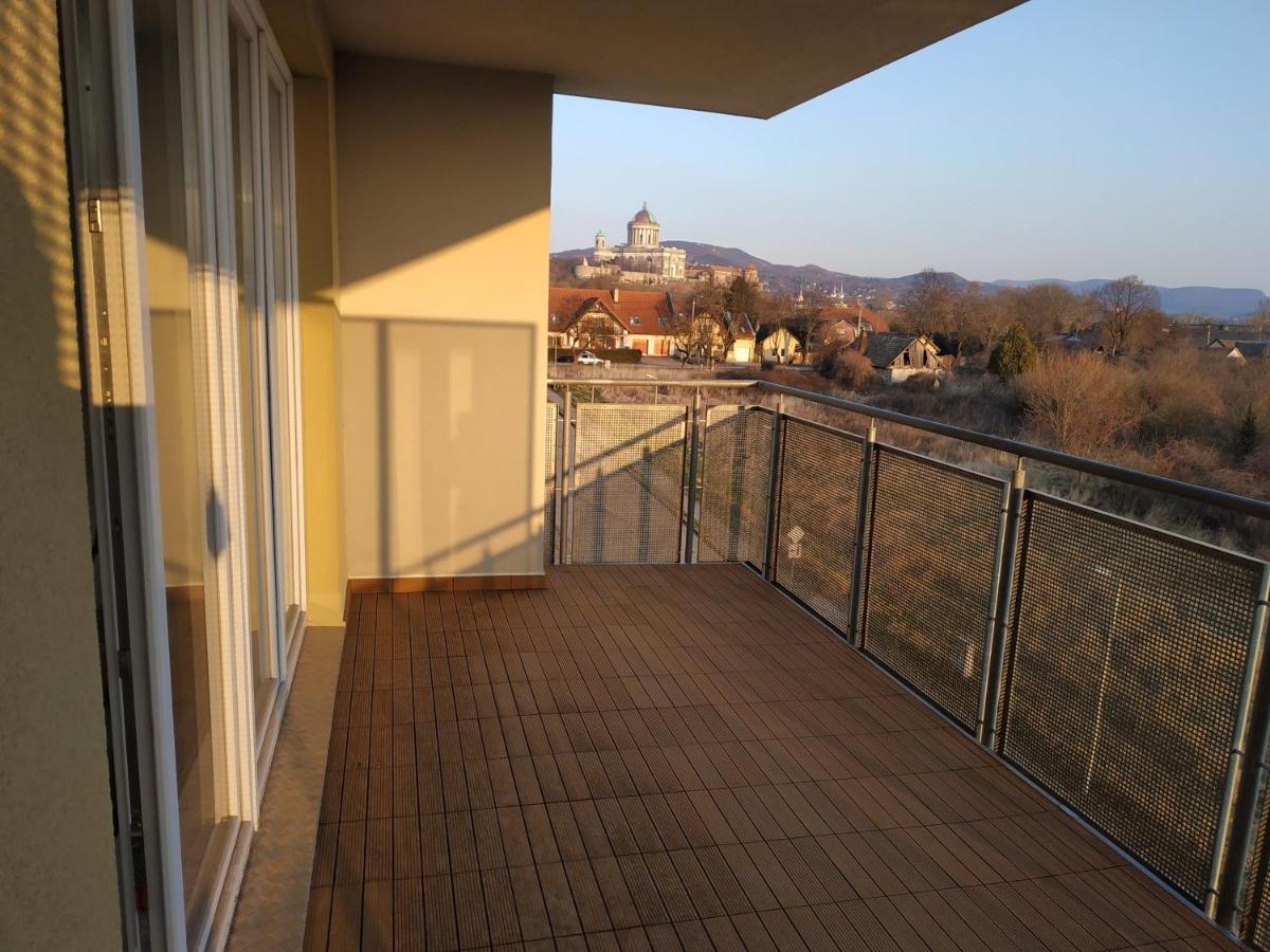 Apartman One To One Sturovo Exterior photo